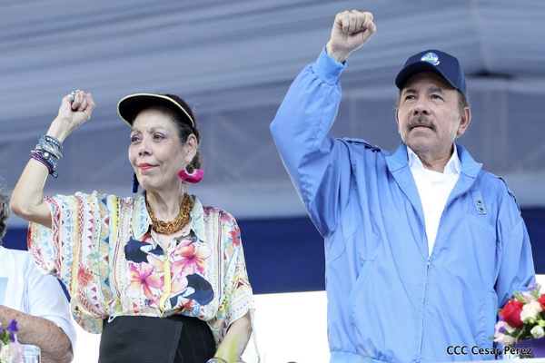 Daniel Ortega y Rosario Murillo