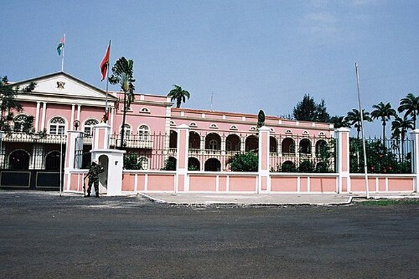 Palacio Presidencial Sao Tomé 001