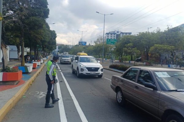 Policía de tráfico en Quito