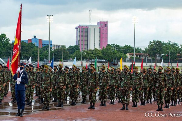 Ejercito de Nicaragua. Desfile