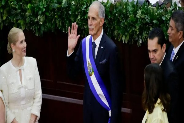 Juramento de Ministros. Narsy. Honduras