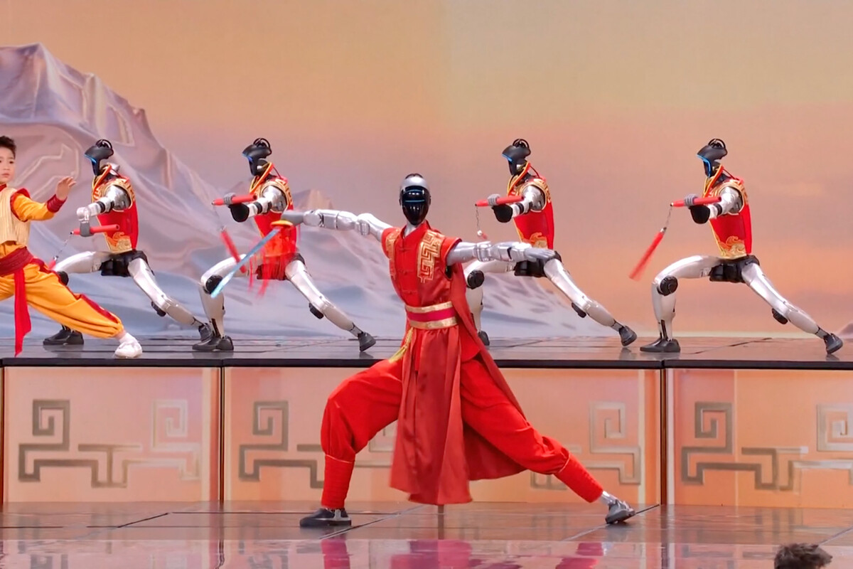 De “es falso” a fenómeno: los robots humanoides chinos