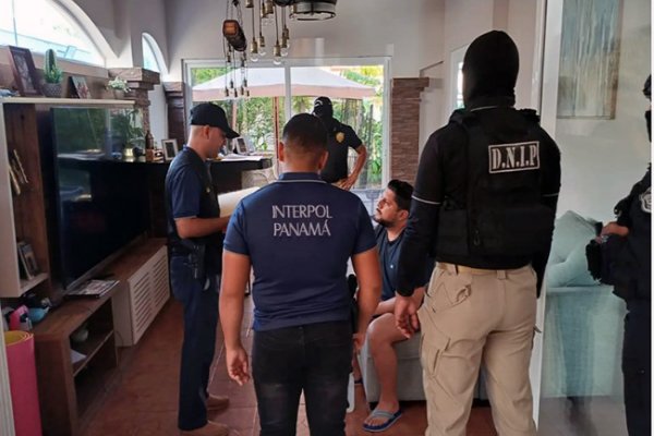 Detención de Leonado Cortázar