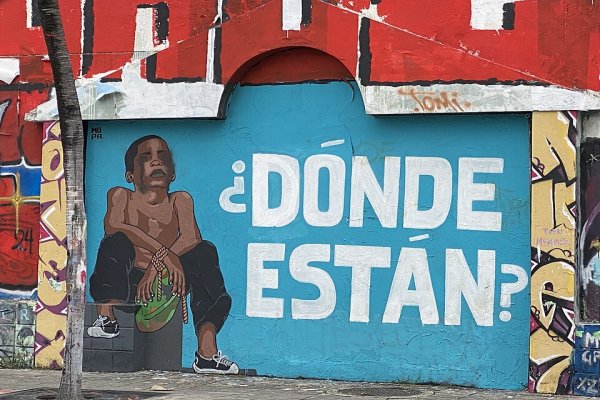 Mural en recuerdo de los niños Caso Malvinas. Ecuador
